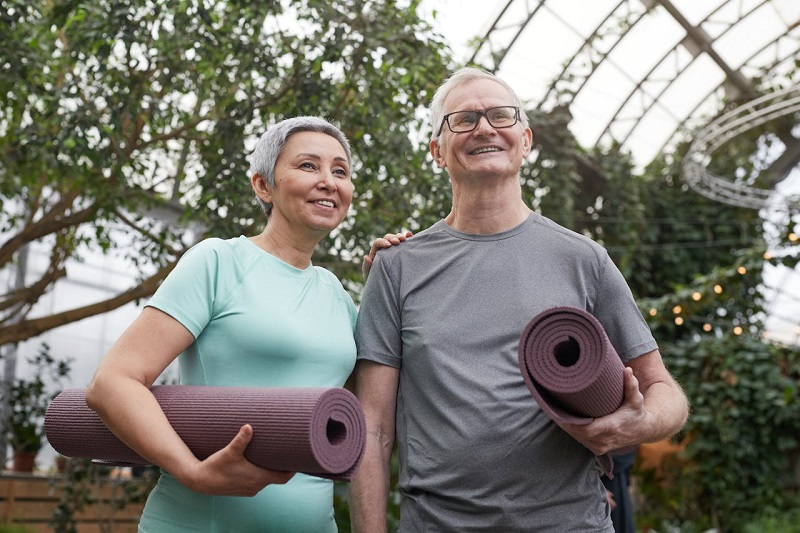 Stress Management Tips for Older Adults: 11 Effective Strategies